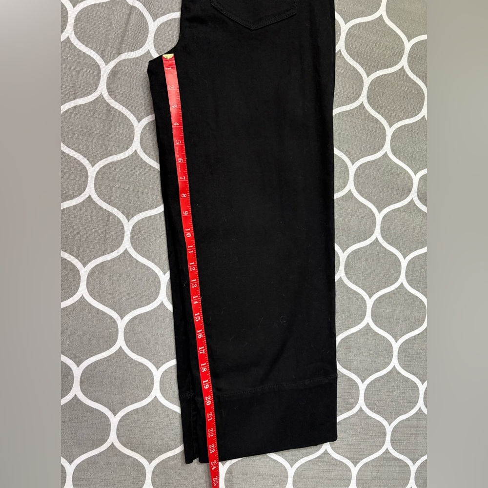 NYDJ Not Your Daughters Jeans Theresa Wide Leg Crop Lift Tuck Black Jeans - Picture 10 of 13